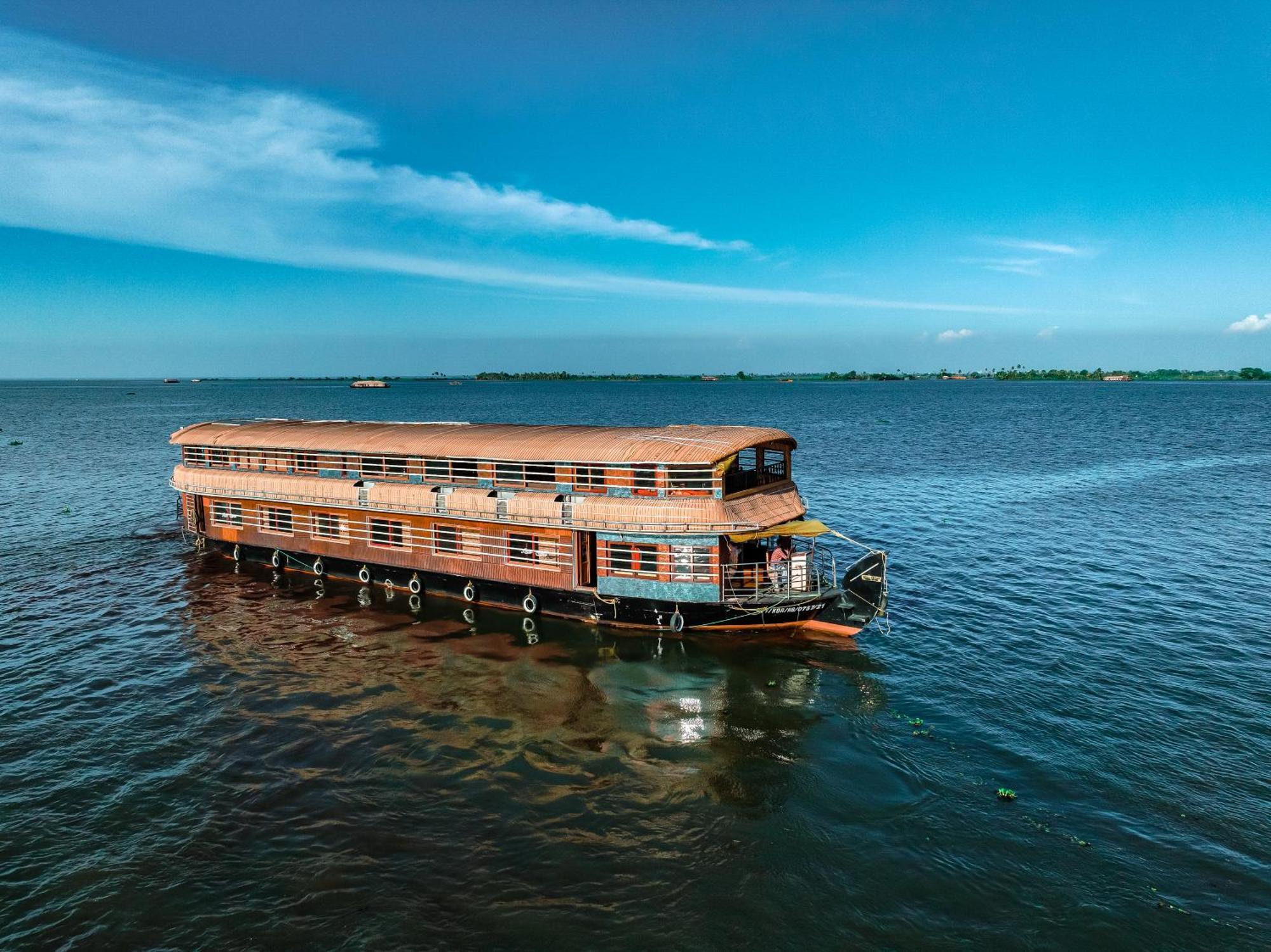 Venice Premium Houseboats Alleppey Alappuzha Exterior photo